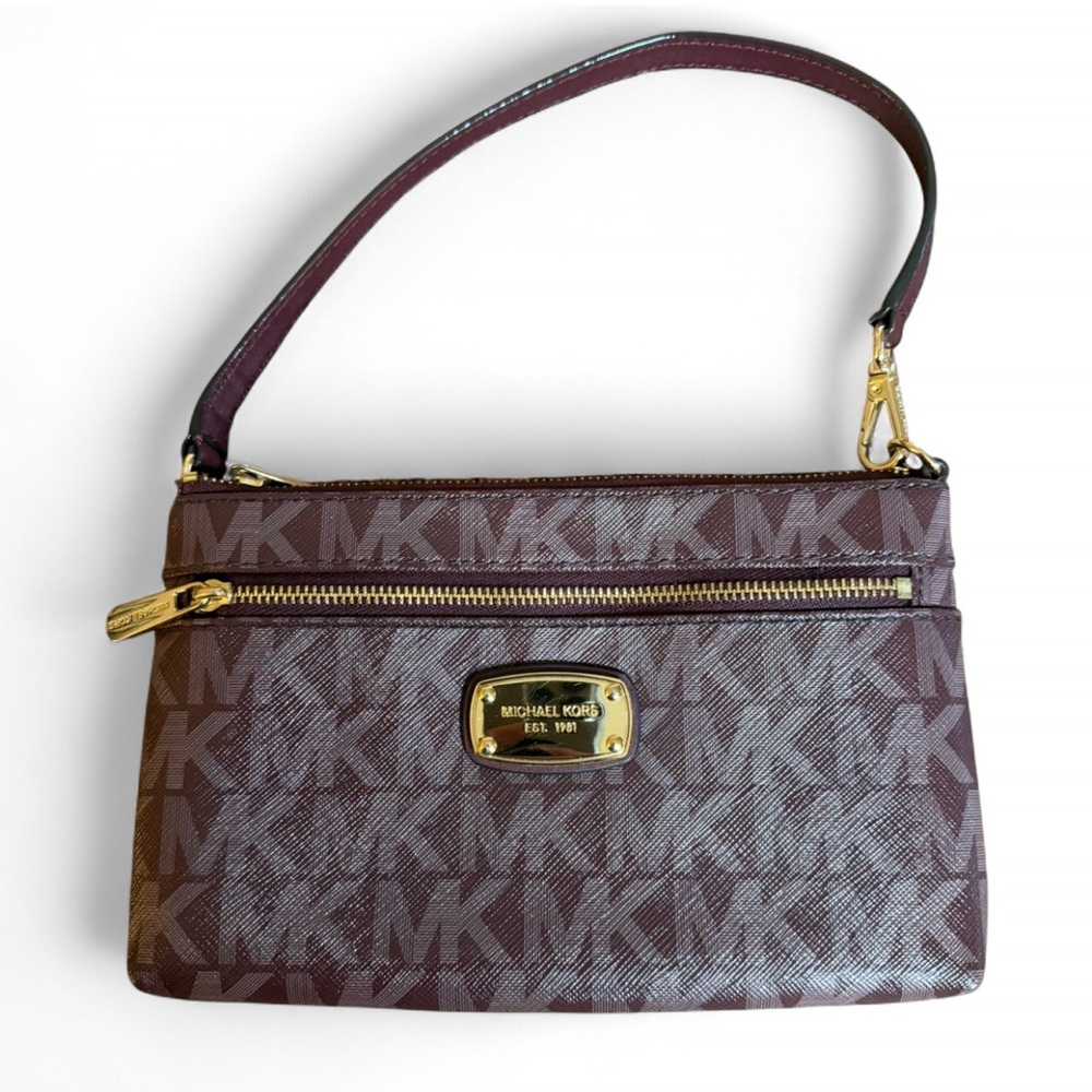 Michael Kors Jet Set Large Signature Wristlet Maroon.